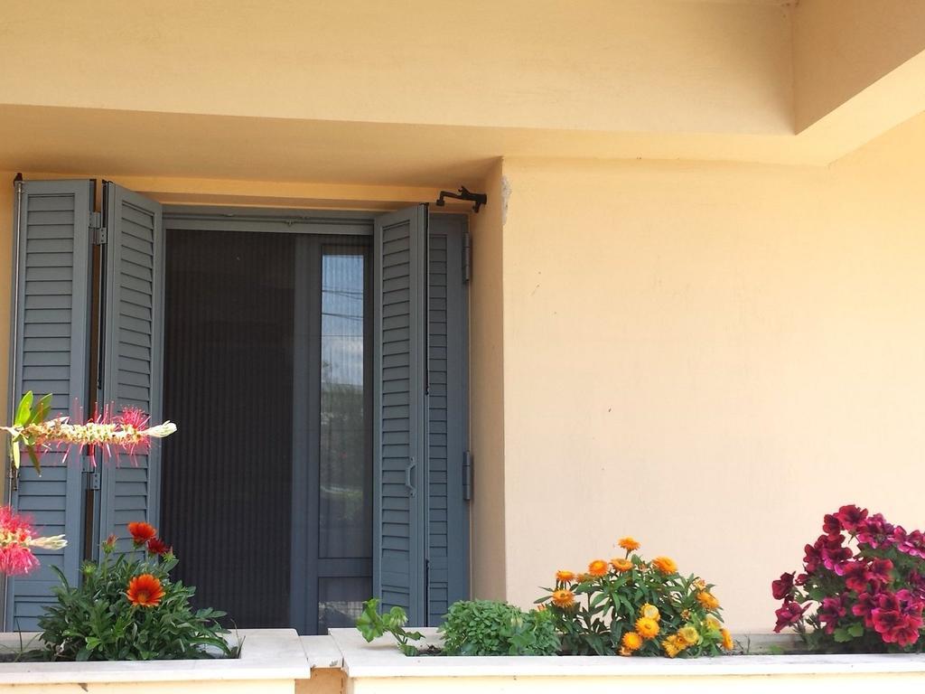 Zach'S House Villa Nea Roda Exterior photo